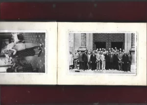 ALBUM ANTIGUO cierre metalico, con fotografías