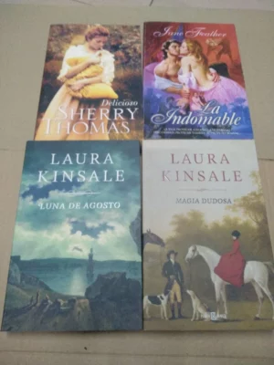 lote 4 novela romantica: delicioso Sherry Thomas, FEATHER la indomable , LAURA KINSALE, luna de agosto , magia dudosa ,buen estado