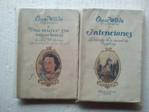 lote 2 libros OSCAR WILDE, una mujer sin importancia, intenciones y la balada de la carcel de Reading, Biblioteca Nueva