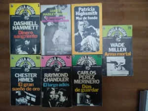 lote 7 NOVELA NEGRA LIBRO AMIGO BRUGUERA