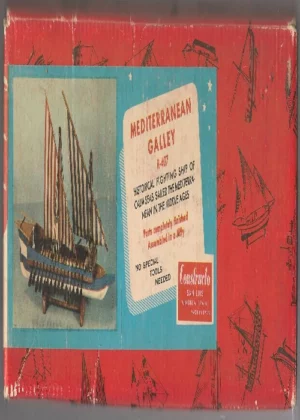 MEDITERRANEAN GALLEY maqueta para construir GALERA R- 407 en caja cartón ,no hay instrucciones ni escala, pequeños roces en la caja