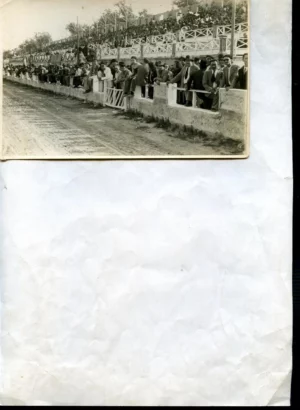 FOTOGRAFIA, al dorso CANODROMO AVENIDA, VALENCIA 1940 , , sin fotografo, , 18 x 12 cm.