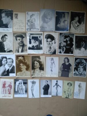 ESPECTACULO MUSICAL REVISTA VARIEDADES 132 fotos actores/ actrices de ellas 50 con firma y dedicatoria 29 con nombre 2 catalogos compañia actores y 2 folletos locales de espectaculos